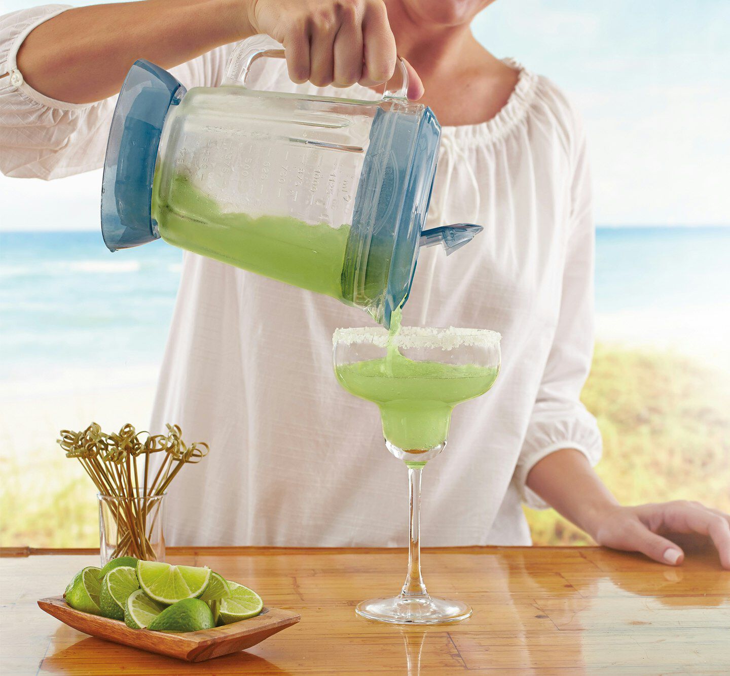 Margaritaville drink machine plastic cup with lid